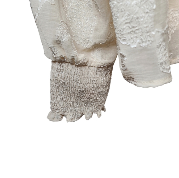 Knox Rose blouse sheer cream smocked jacquard long sleeves back button medium - Picture 4 of 7